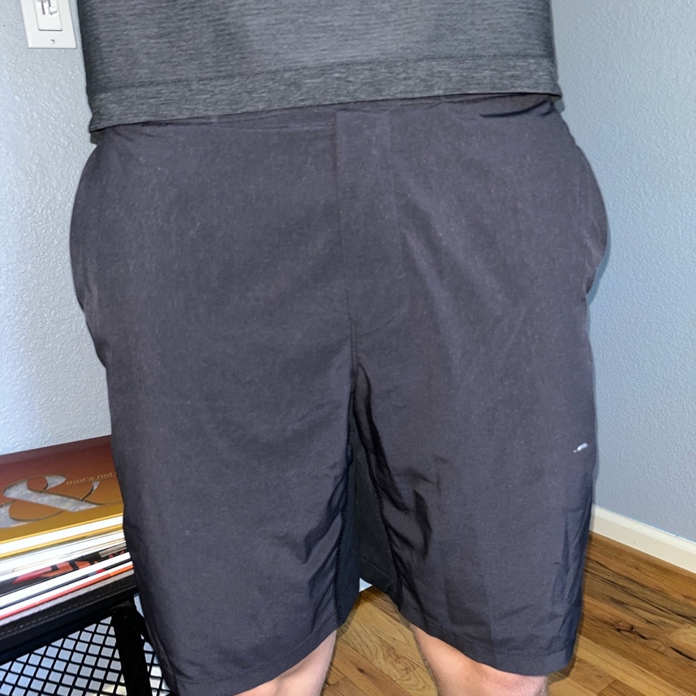 Lululemon T.H.E linerless shorts, 9 in.